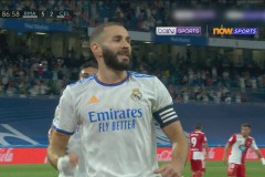 梅西清晨训练照引爆社交媒体，经典进球回顾引发热议